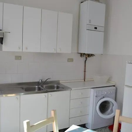 Apartment 10